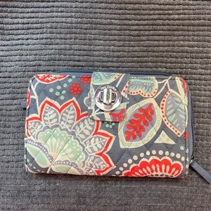 Vera Bradley Turn Lock Nomadic Floral wallet